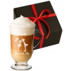 Szklanka do kawy latte na nóżce z grawerem w Pudełku Prezent na Walentynki