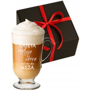 Szklanka do kawy latte na nóżce z grawerem w Pudełku Prezent na Walentynki