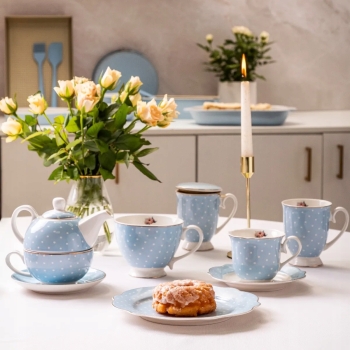 Kubek z zaparzaczem i pokrywką porcelanowy Natalie Blue błękitny 300 ml